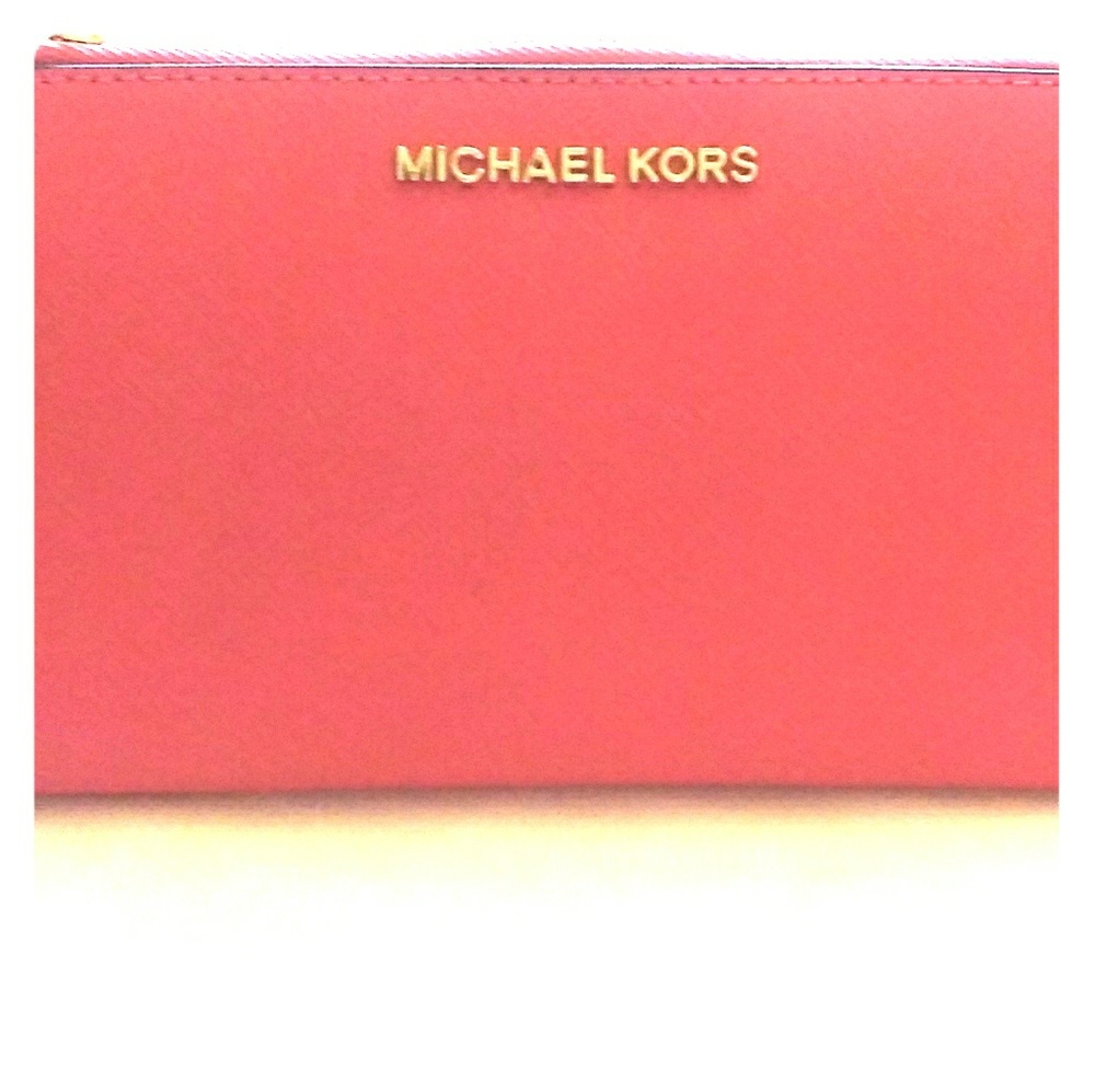 Michael Kors Wristlet